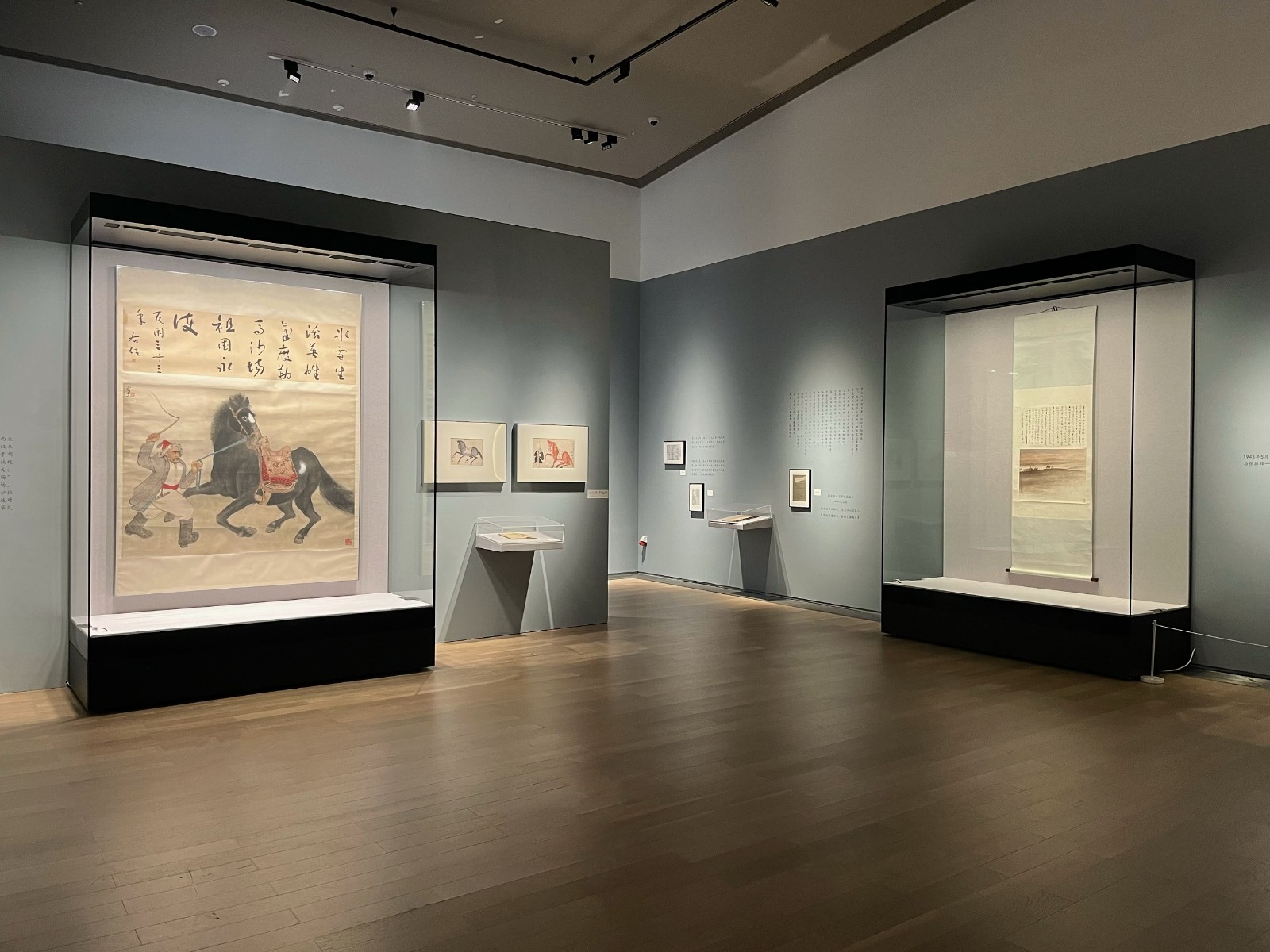 1702627677264260.jpg 美術(shù)館.jpg